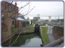 Top Lock and new tow path 2004